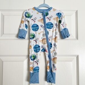 Hugga Babies Bamboo Out Of This World Zipper Lounger Newborn